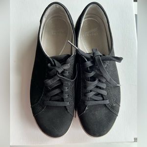 Dansko Leela lace up black sneakers  size 37